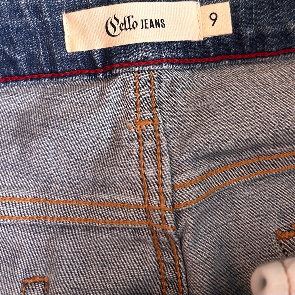 Hello Jeans - Picture 6 of 7